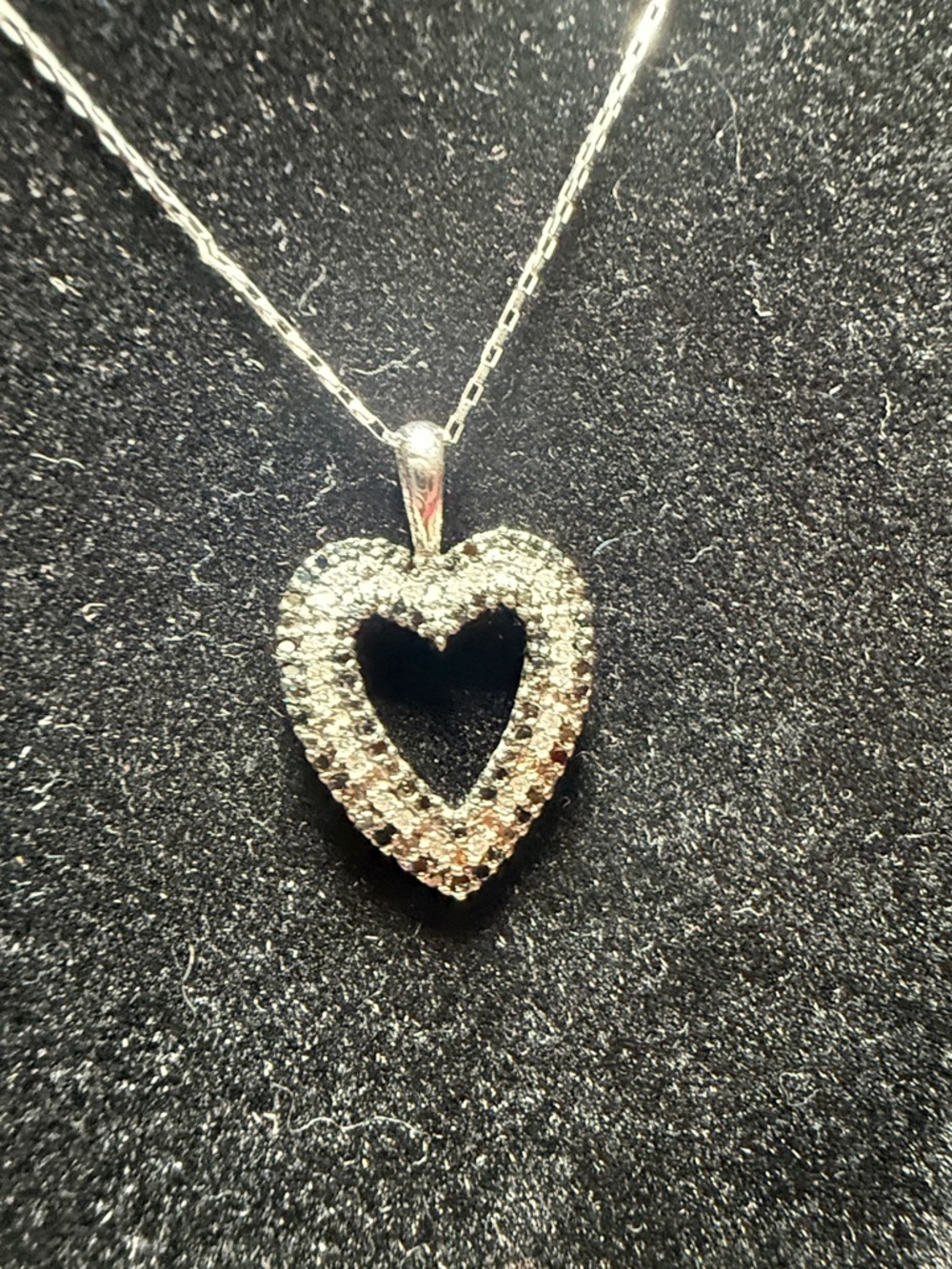 Zales 14k white gold chain necklace with a Diamond 10k White Gold Heart Pendant. - Picture 2 of 9